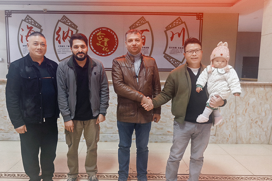 Gruppenfoto mit Gästen
